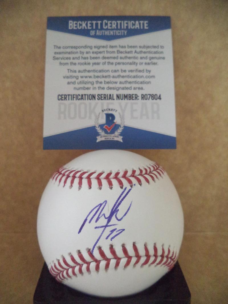 MICKER ADOLFO CHICAGO WHITE SOX ROOKIE YEAR SIGNED ML BASEBALL BECKETT R07604