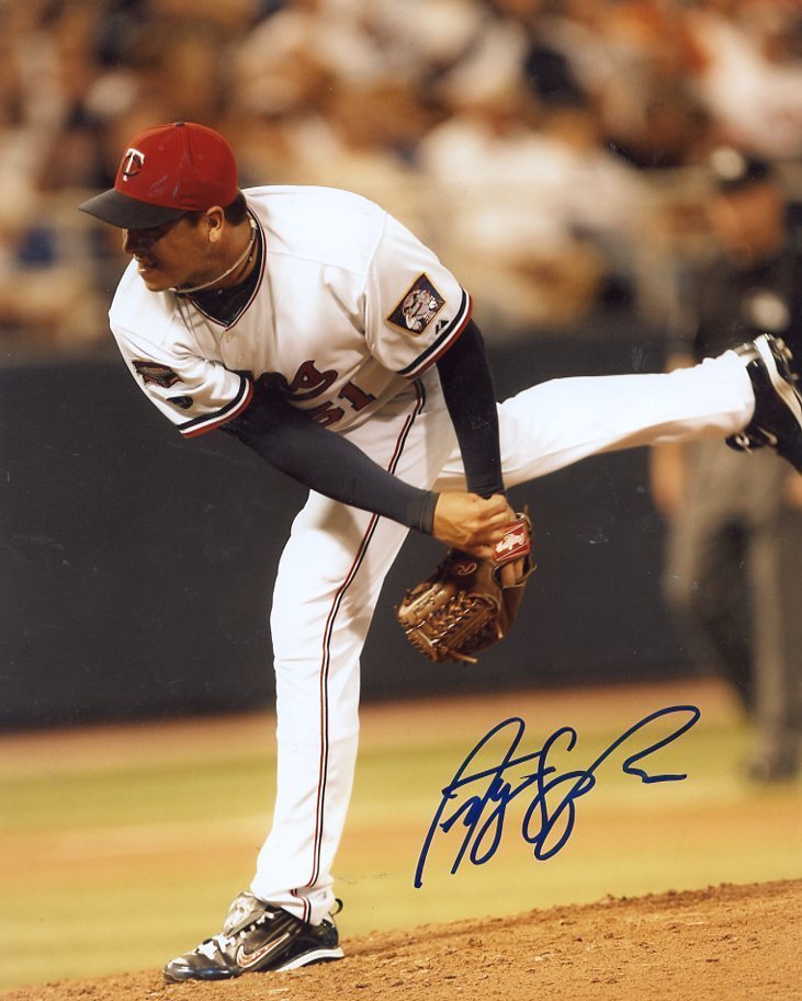 ANTHONY SWARZAK ACTION    MINNESOTA  TWINS     SIGNED  AUTOGRAPHED 8X10  PHOTO