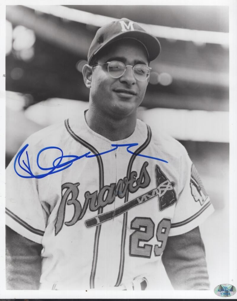 ROBERTO VARGAS MILWAUKEE BRAVES RARE  SIGNED 8X10 PHOTO BECKETT AUTH