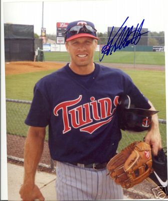 KURT ABBOTT MINNESOTA TWINS SIGNED 8X10 PHOTO W/COA