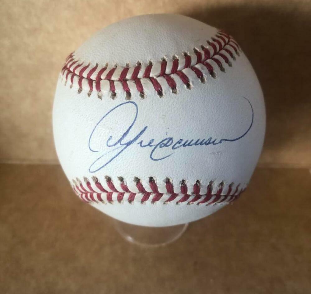 ANDRE DAWSON CUBS SIGNED AUTO VINTAGE N.L. BASEBALL BECKETT Y12811