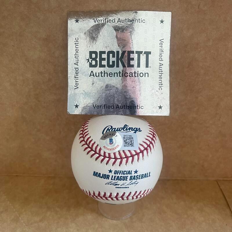 JIM WYNN ASTROS/DODGERS/YANKEES SIGNED AUTOGRAPHED ML. BASEBALL BECKETT AUTH
