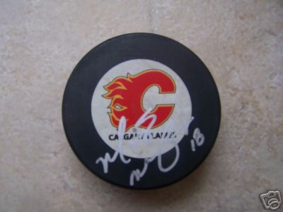 MARTY MCINNIS CALGARY FLAMES SIGNED NHL PUCK