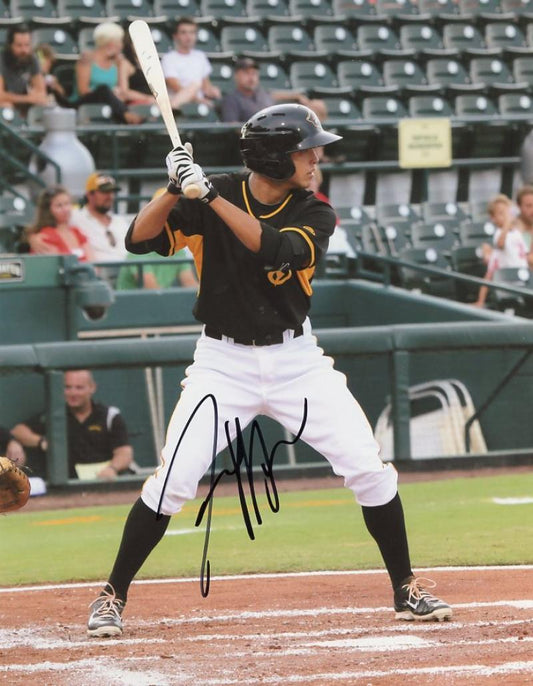 JUSTIN MAFFEI ACTION PITTSBURGH PIRATES SIGNED AUTOGRAPHED 8X10 PHOTO W/COA