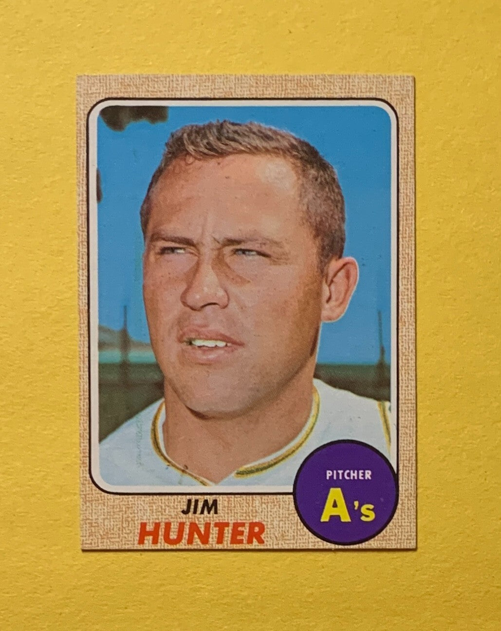 1968 TOPPS JIM "CATFISH" HUNTER #385 ATHLETICS