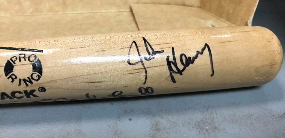 RAWLINGS 15 " MINI BAT SIGNED BY LOWELL DAWSON JOHN HENRY W/ COA