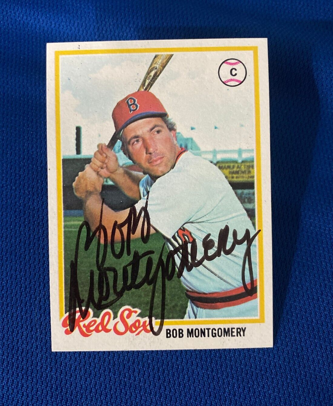1978 TOPPS BOB MONTGOMERY BOSTON RED SOX AUTOGRAPHED SIGNED CARD #83 W/COA