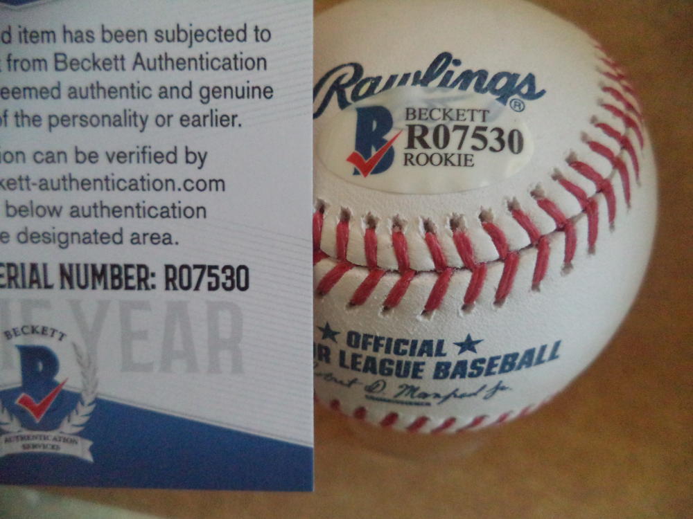 YANIO PEREZ TEXAS RANGERS CUBA ROOKIE YEAR SIGNED M.L. BASEBALL BECKETT R07530
