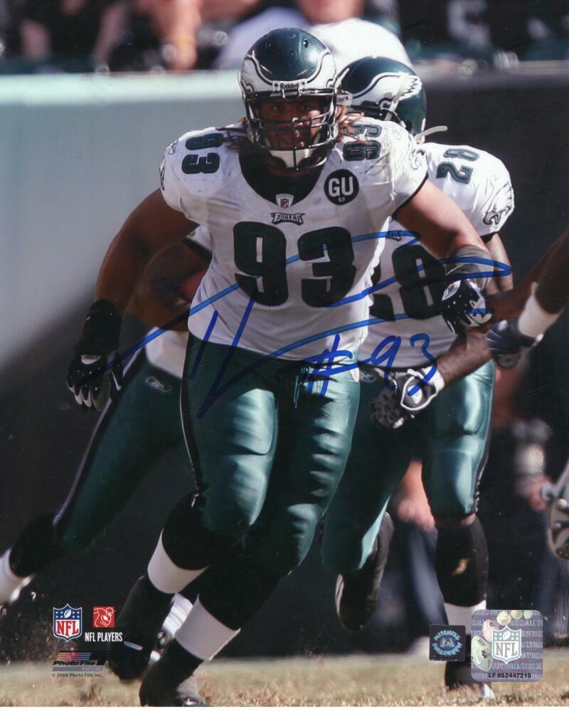 TREVOR LAWS PHILADELPHIA EAGLES  SIGNED AUTOGRAPHED 8X10 PHOTO W/ COA
