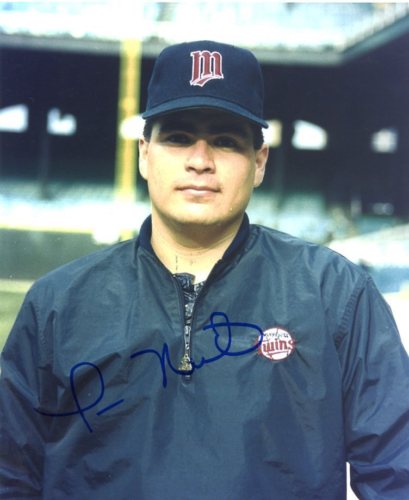 TOM NIETO MINNESOTA TWINS SIGNED 8X10 PHOTO W/COA