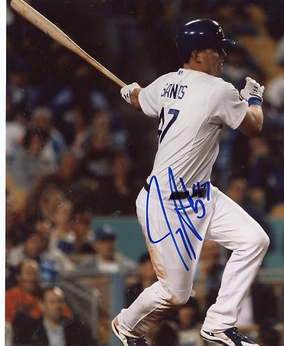JERRY  SANDS       LA   DODGERS    SIGNED 8X10