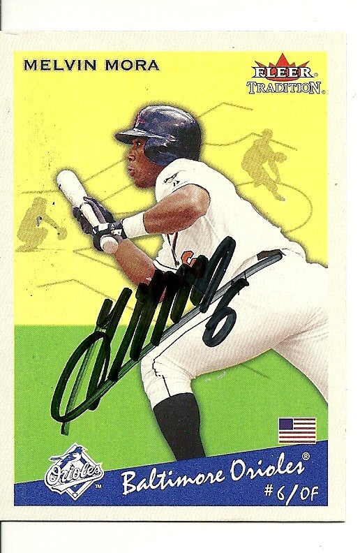MELVIN MORA BALTIMORE ORIOLES SIGNED AUTO 2002 FLEER CARD #374 W/COA