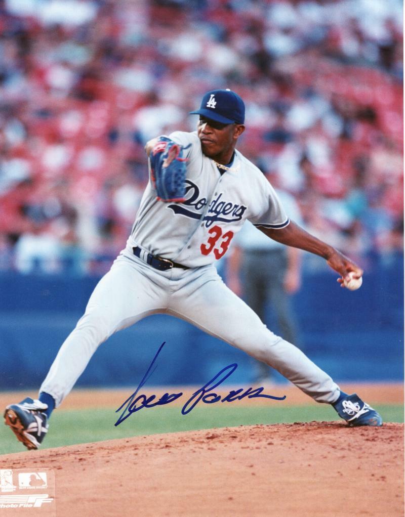 CARLOS PEREZ LOS ANGELES DODGERS SIGNED AUTOGRAPHED 8X10 PHOTO W/ COA