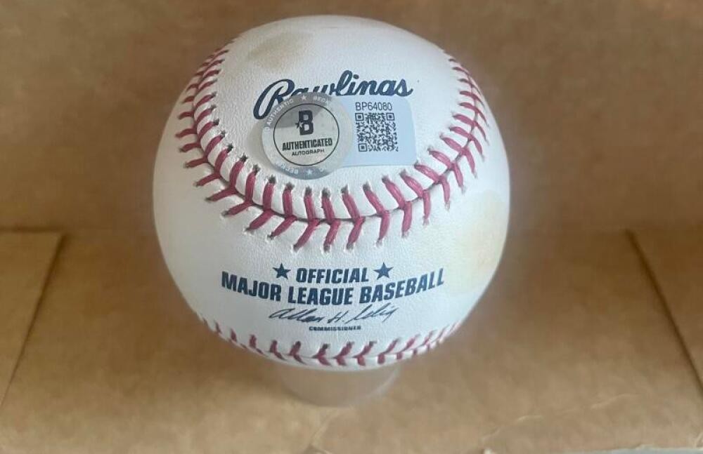ERIC CHAVEZ YANKEES/A'S SIGNED AUTOGRAPHED M.L. BASEBALL BECKETT AUTH 
