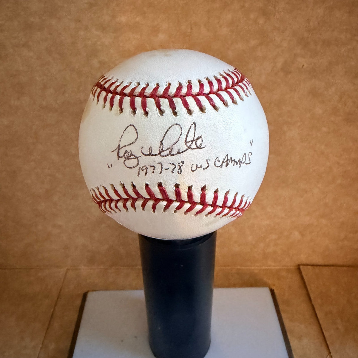 ROY WHITE YANKEES 1977-78 WS CHAMPS  AUTOGRAPHED A.L. BASEBALL BECKETT AUTH