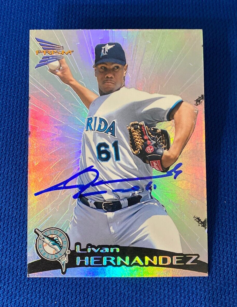 1999 PACIFIC PRISM LIVAN HERNANDEZ FL MARLINS AUTOGRAPH SIGNED CARD #62 W/COA *