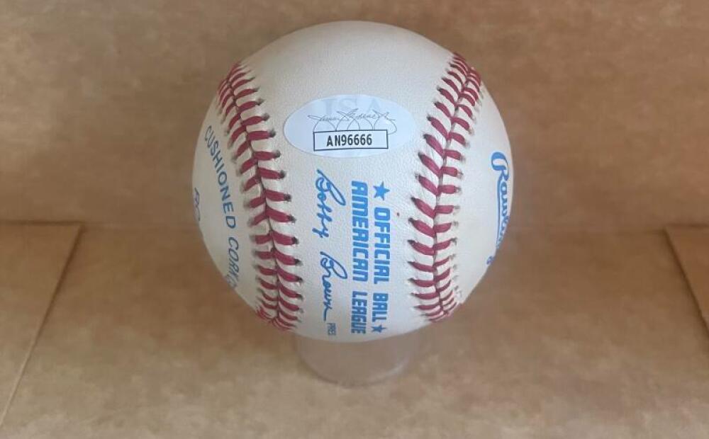 LUIS APARICIO ORIOLES/WHITE SOX SIGNED AUTOGRAPHED A.L. BASEBALL BECKETT AUTH