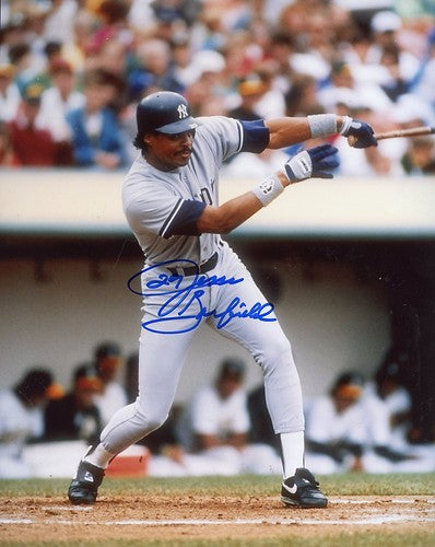 JESSE BARFIELD   NEW  YORK YANKEES    SIGNED 8X10 PHOTO