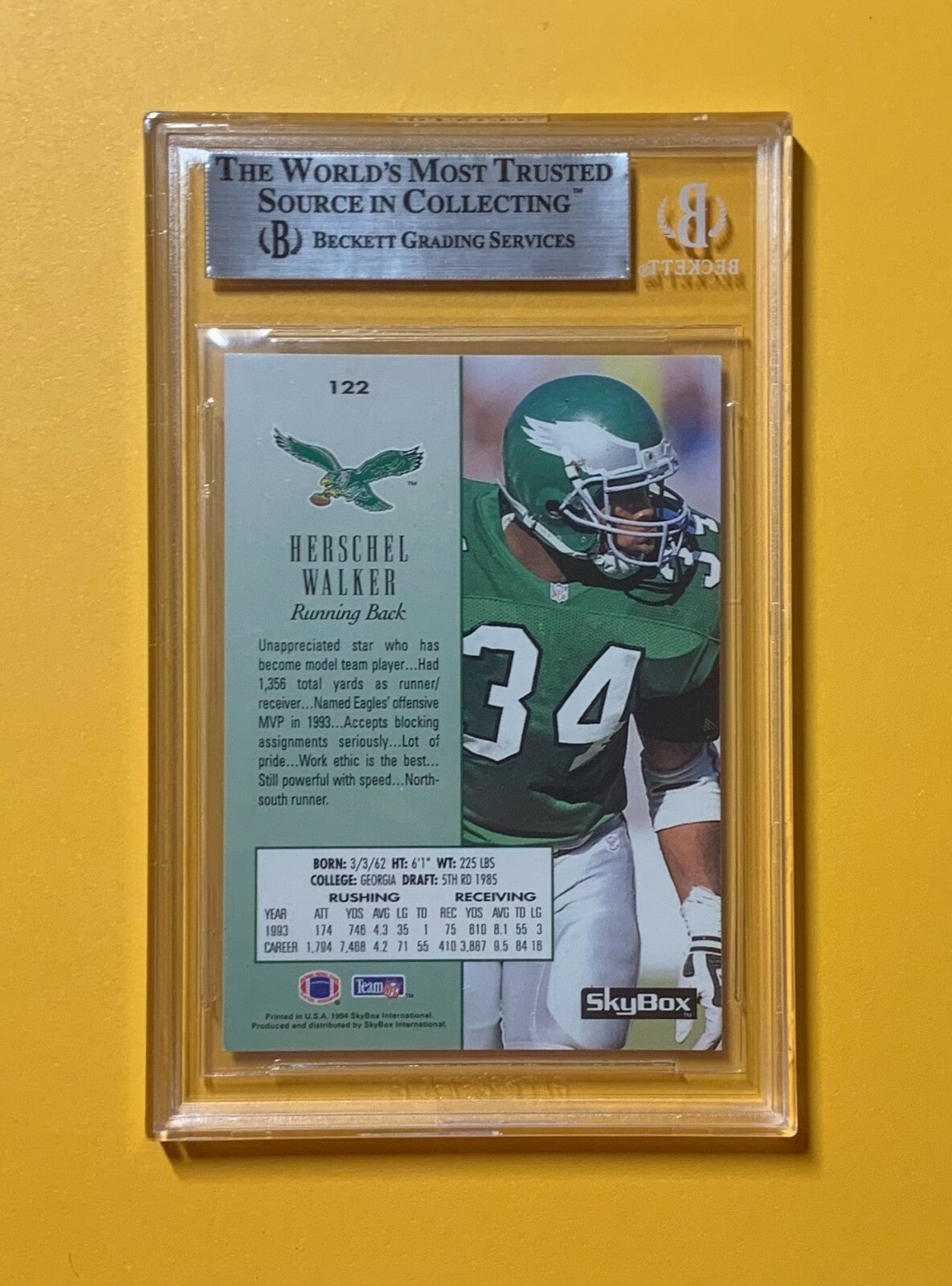 1994 SKYBOX PREMIUM HERSCHEL WALKER #122 AUTHENTIC AUTO BECKETT CERTIFIED EAGLES