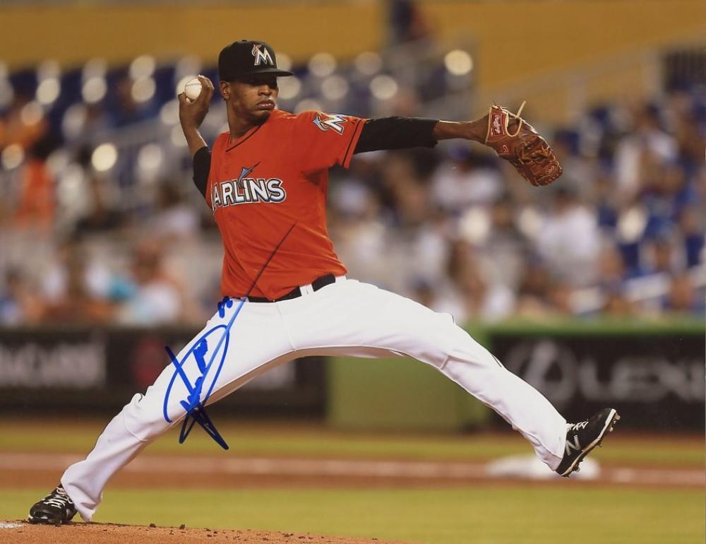 JOSE URENA PITCHING  MIAMI MARLINS SIGNED 8X10 PHOTO W/COA