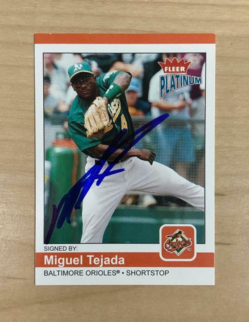 MIGUEL TEJADA BALTIMORE ORIOLES SIGNED AUTOGRAPHED 2004 FLEER CARD #89 W/COA 
