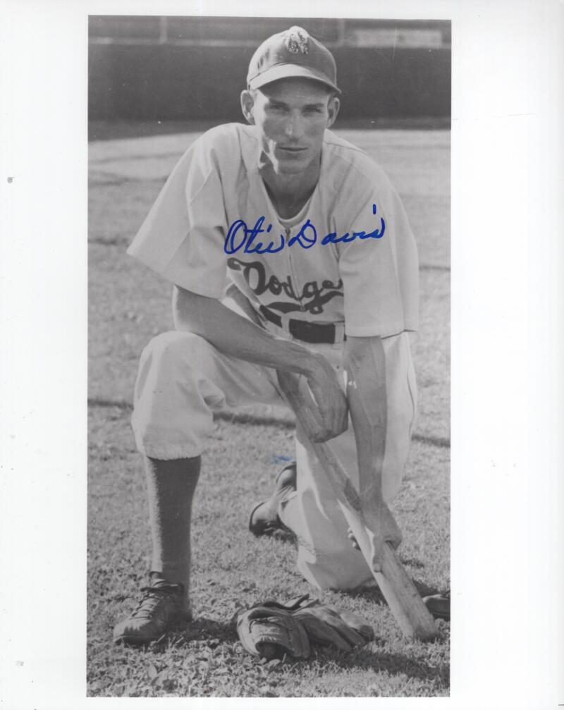 OTIS DAVIS  BROOKLYN DODGERS SIGNED AUTOGRAPHED 8X10 PHOTO W/ COA