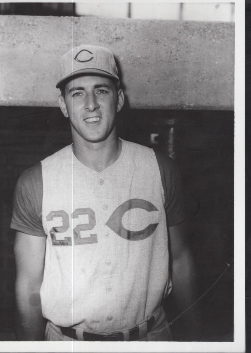 BUDDY GILBERT REDS  ORIGINAL BRACE UNSIGNED 5X7 PHOTO