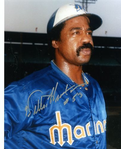 WILLIE  HORTON   SEATTLE  MARINERS    SIGNED 8X10 PHOTO