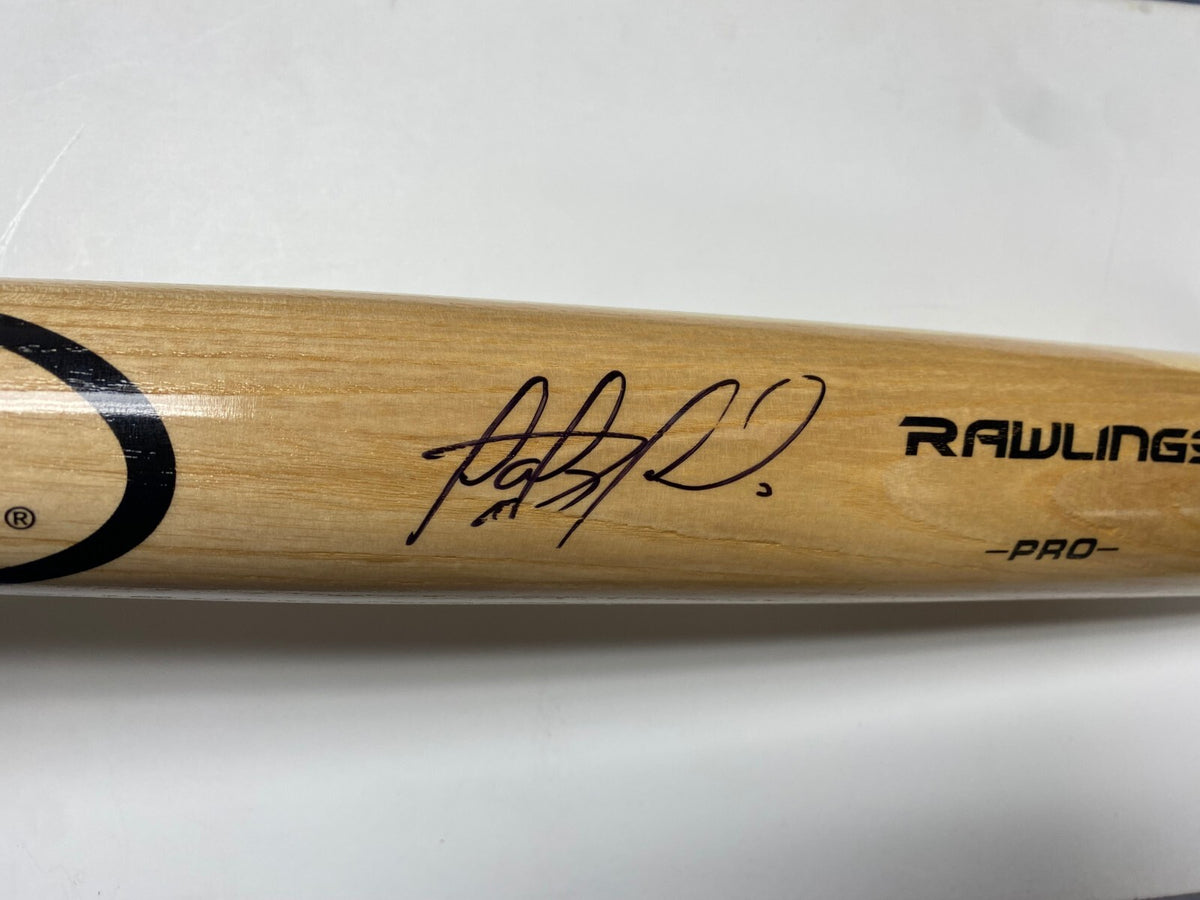 FERNANDO TATIS JR SAN DIEGO PADRES SIGNED AUTO BLONDE RAWLINGS BAT USA HOLO A