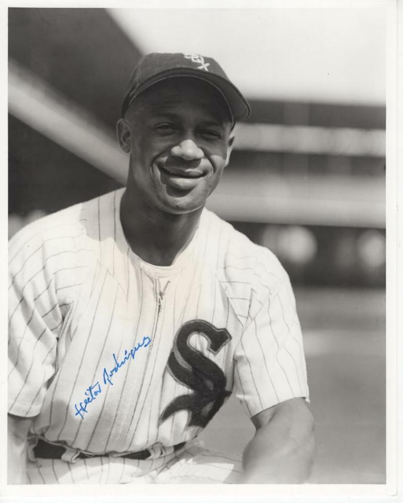 HECTOR RODRIGUEZ CHICAGO WHITE SOX SIGNED AUTOGRAPHED 8X10 PHOTO W/COA