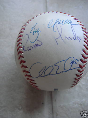 RED SOX DAMON,WELLS VARITEK ETC OFFICIAL SIGNED ML BALL