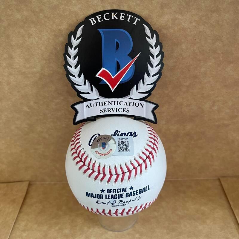 KENTA MAEDA TWINS SIGNED AUTOGRAPHED M.L. BASEBALL BECKETT AUTHENTICATED