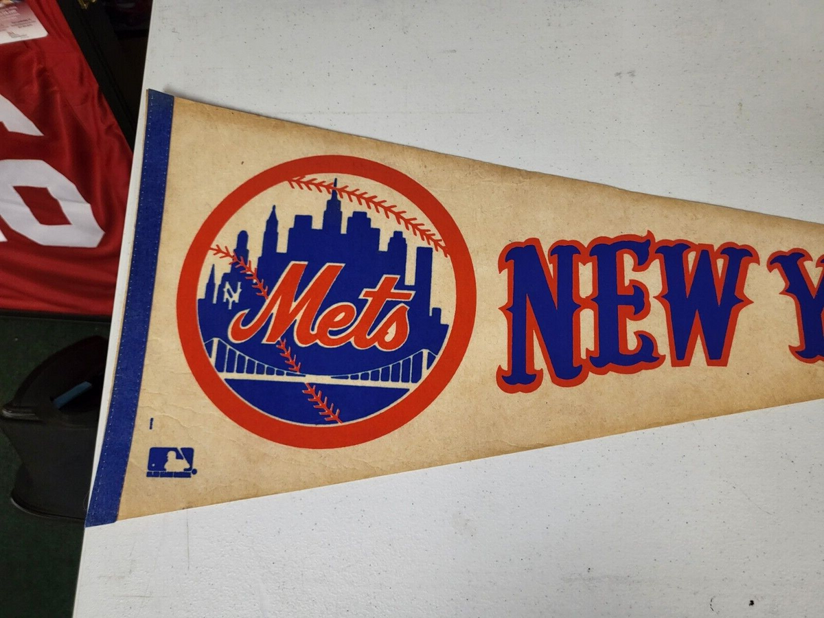 VINTAGE 70'S 80'S NEW YORK METS BASEBALL PENNANT FLAG RARE