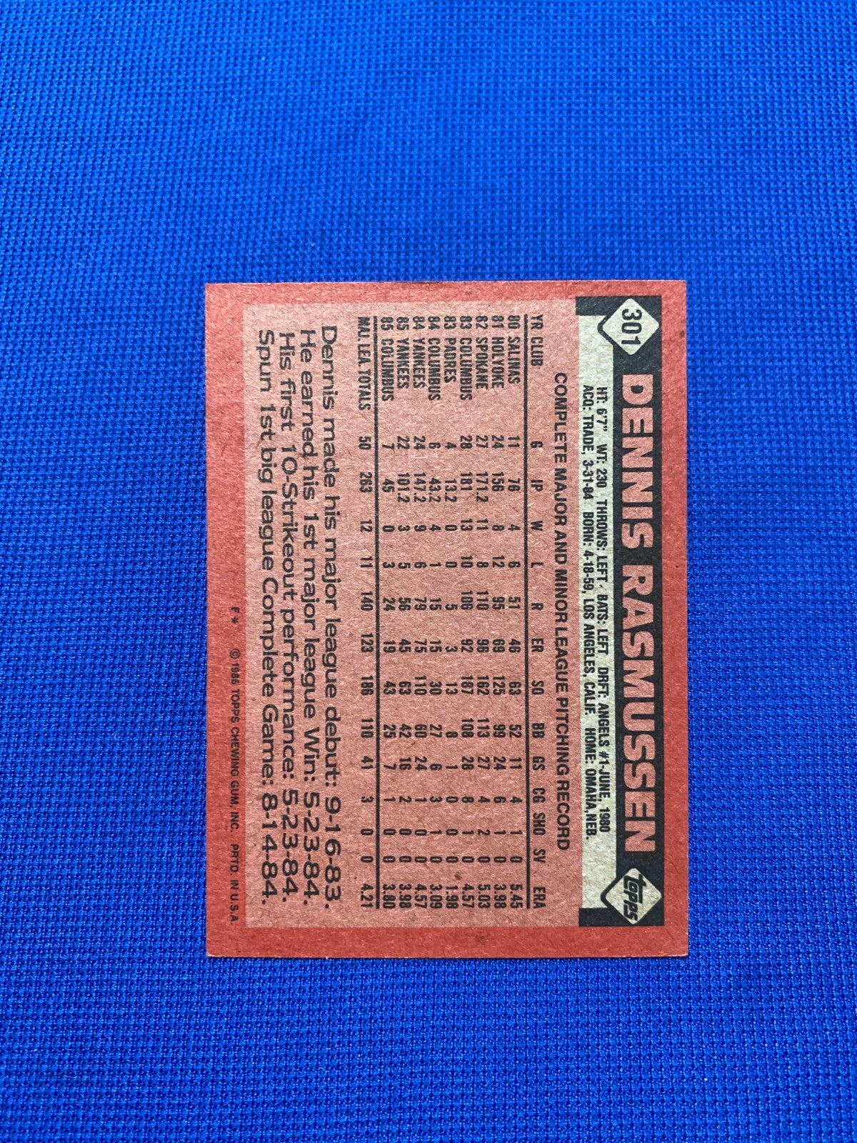 1986 TOPPS DENNIS RASMUSSEN NY YANKEES SIGNED AUTOGRAPHED AUTO #301 CARD W/COA