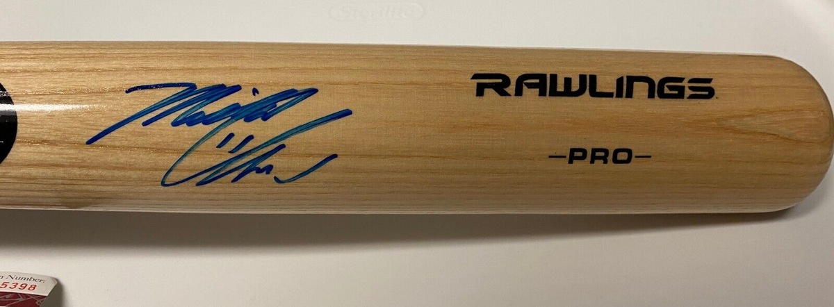 MICHAEL CHAVIS RED SOX/PIRATES SIGNED AUTOGRAPHED RAWLINGS PRO BAT JSA