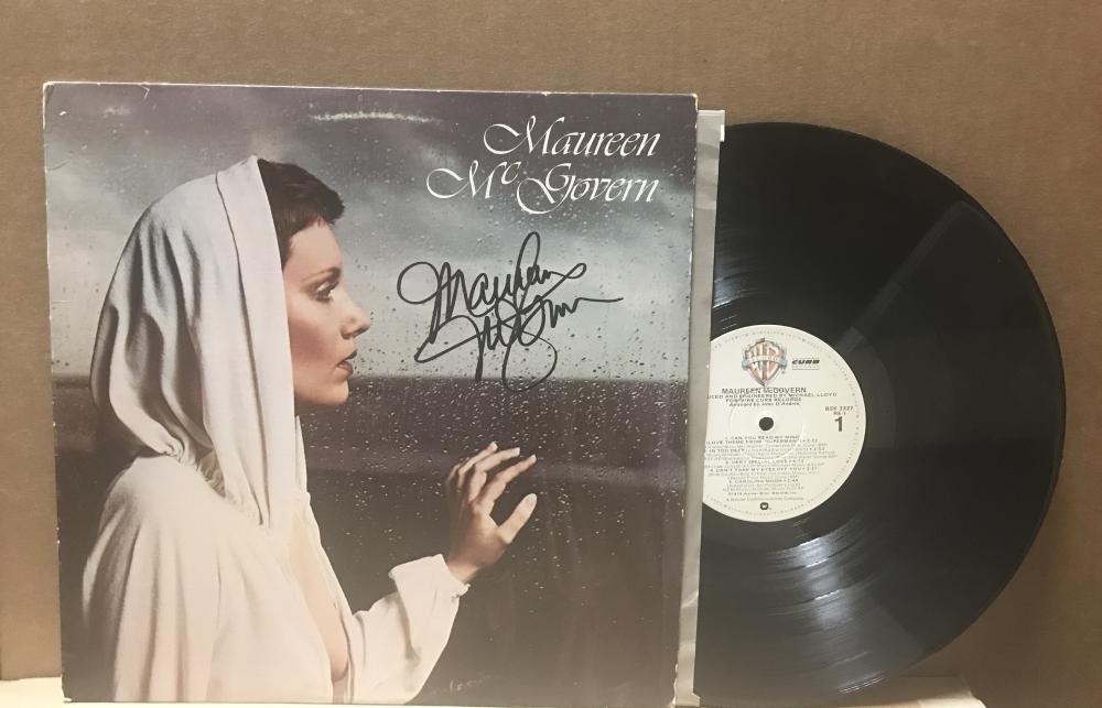 MAUREEN MCGOVERN SELF TITLED ALBUM SIGNED VINYL LP RECORD  W/COA