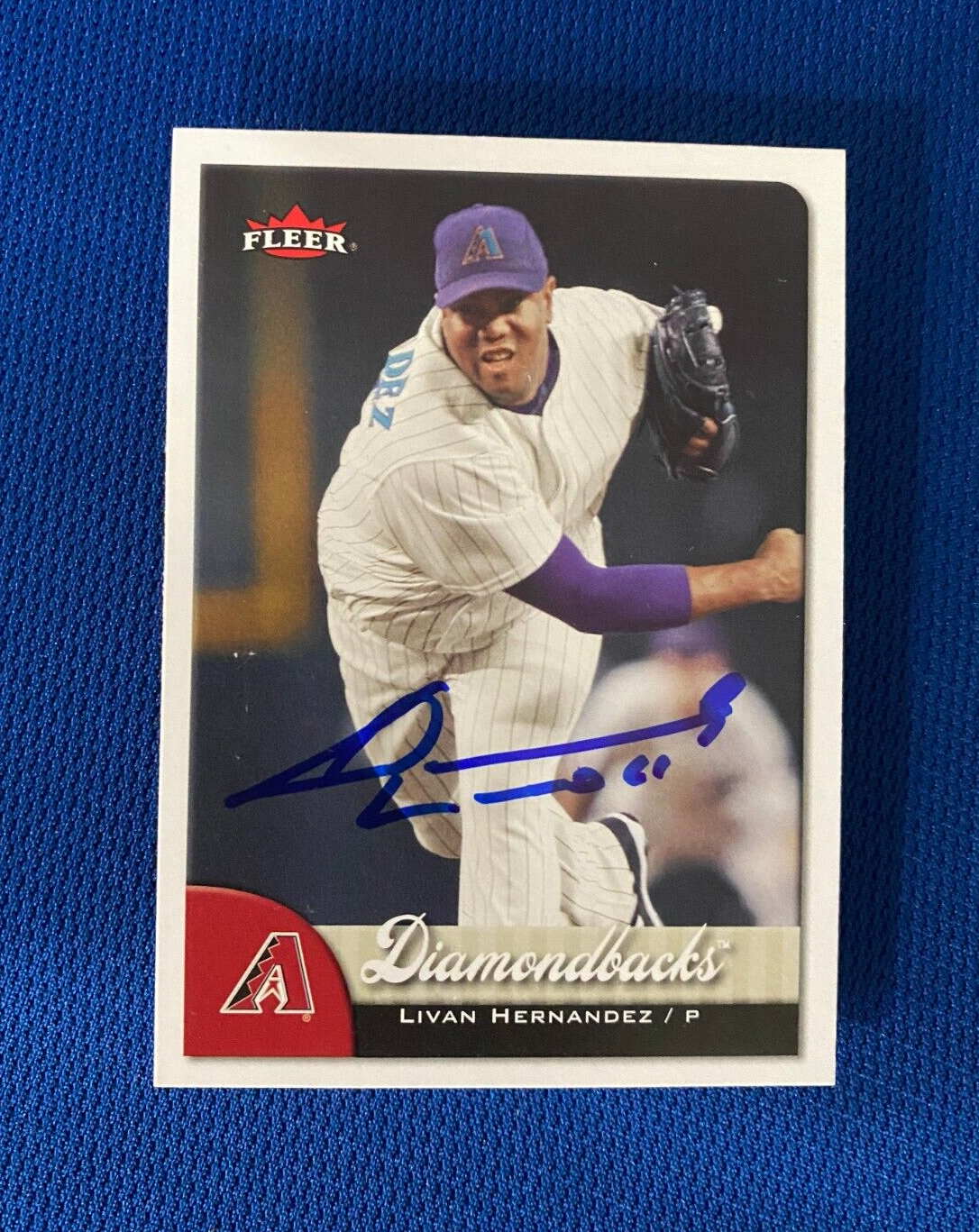 2007 FLEER LIVAN HERNANDEZ ARIZONA DIAMONDBACKS AUTOGRAPHED SIGNED CARD #314 COA