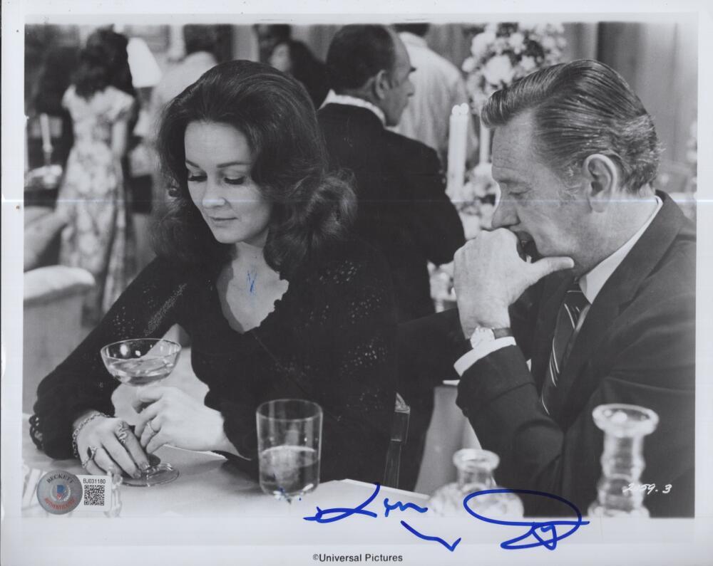 MARJ DUSAY "BREEZY" SIGNED AUTOGRAPHED 8X10 PHOTO BECKETT BJ031180