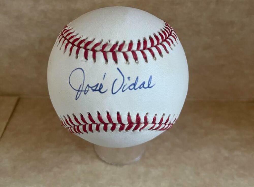 JOSE VIDAL CLEVELAND INDIANS/PILOTS SIGNED RARE A.L. BASEBALL BAS BC94352