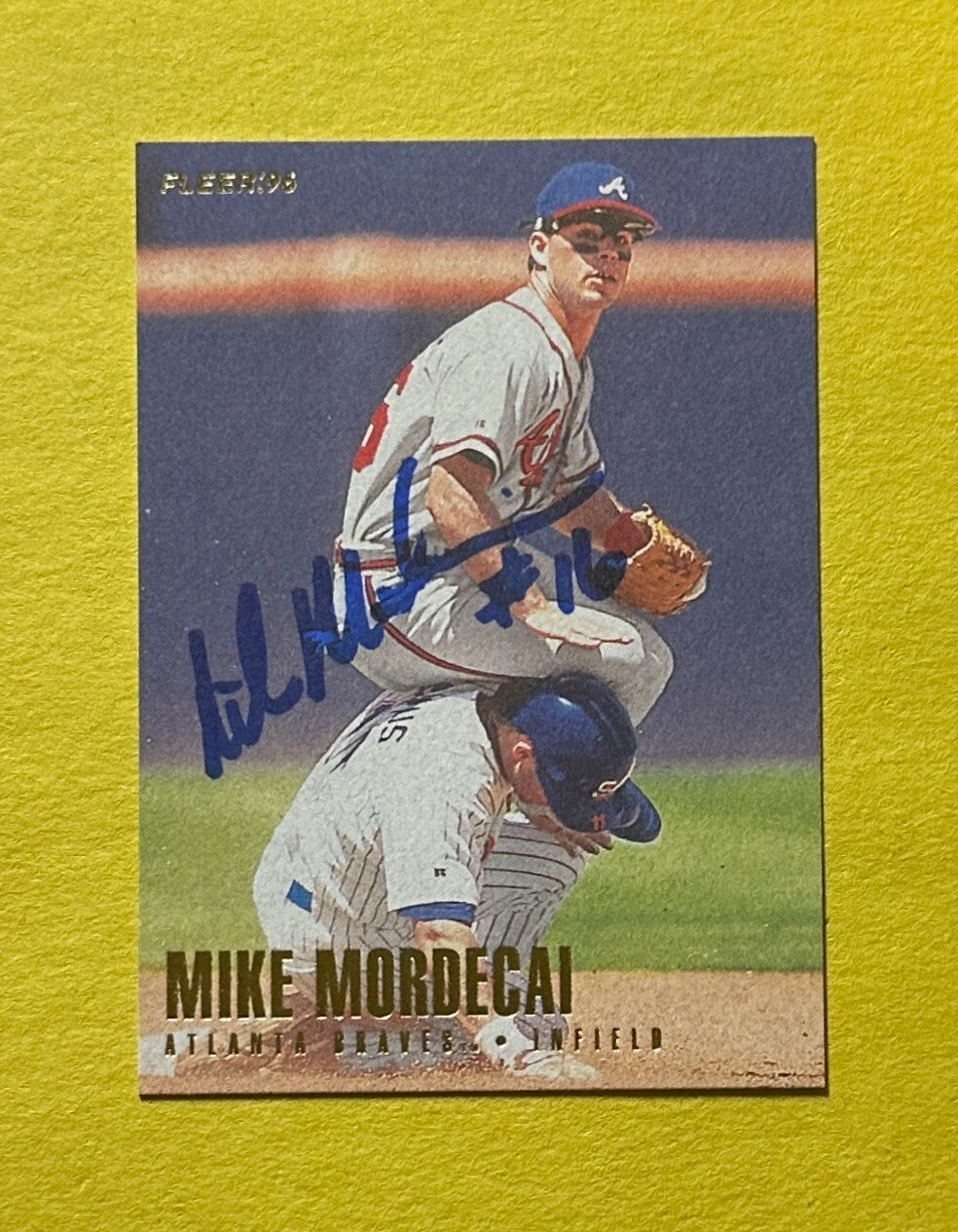 1996 FLEER MIKE MORDECAI SIGNED AUTOGRAPH CARD W/ COA #303 BRAVES