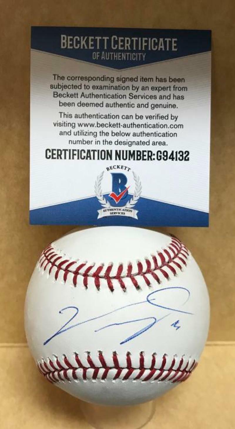 VICTOR ROBLES WASHINGTON NATIONALS SIGNED M.L. BASEBALL BECKETT G94132