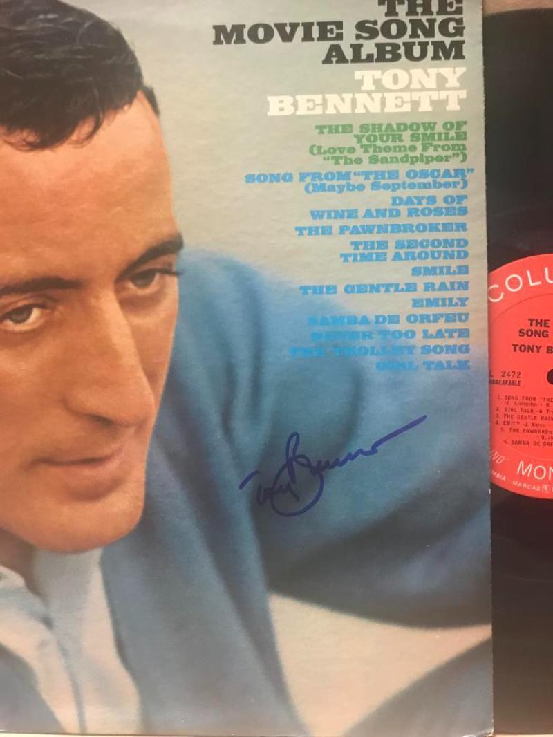 TONY BENNETT "THE MOVIE SONG ALBUM"  SIGNED VINYL LP RECORD JSA S62850