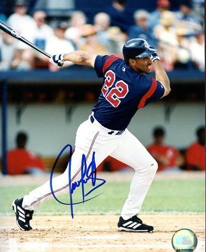 JUAN GONZALEZ CLEVELAND INDIANS SIGNED 8X10 PHOTO W/COA