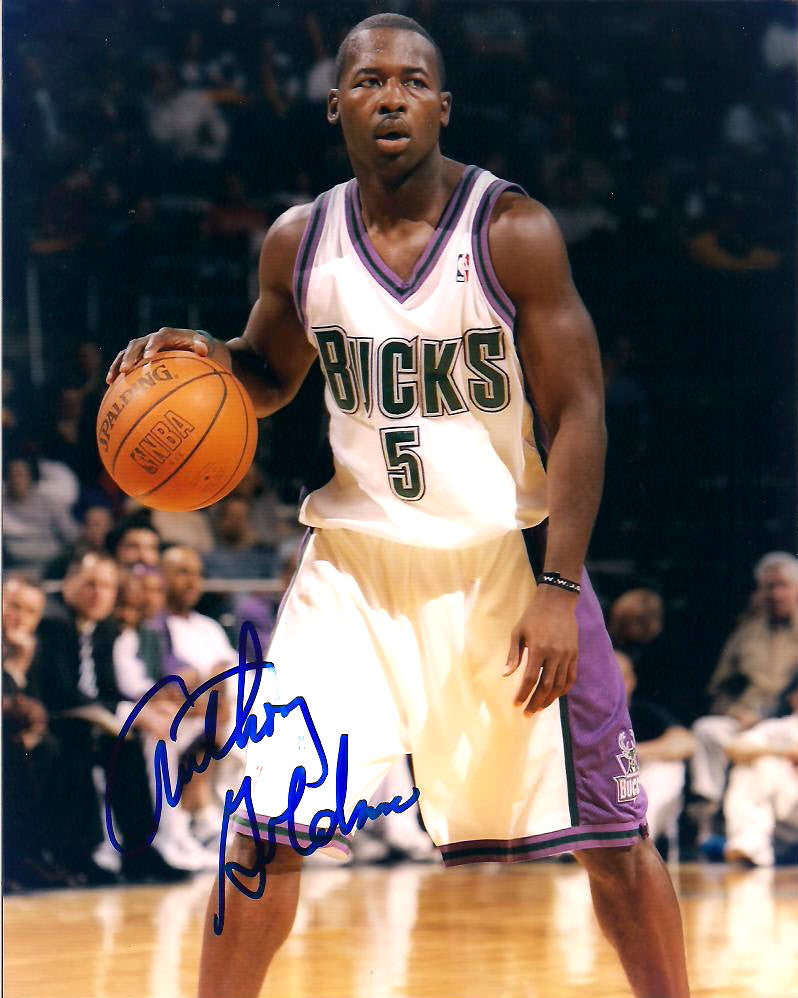 ANTHONY GOLDWIRE MILWAUKEE BUCKS AUTOGRAPHED SIGNED 8X10 PHOTO W/COA