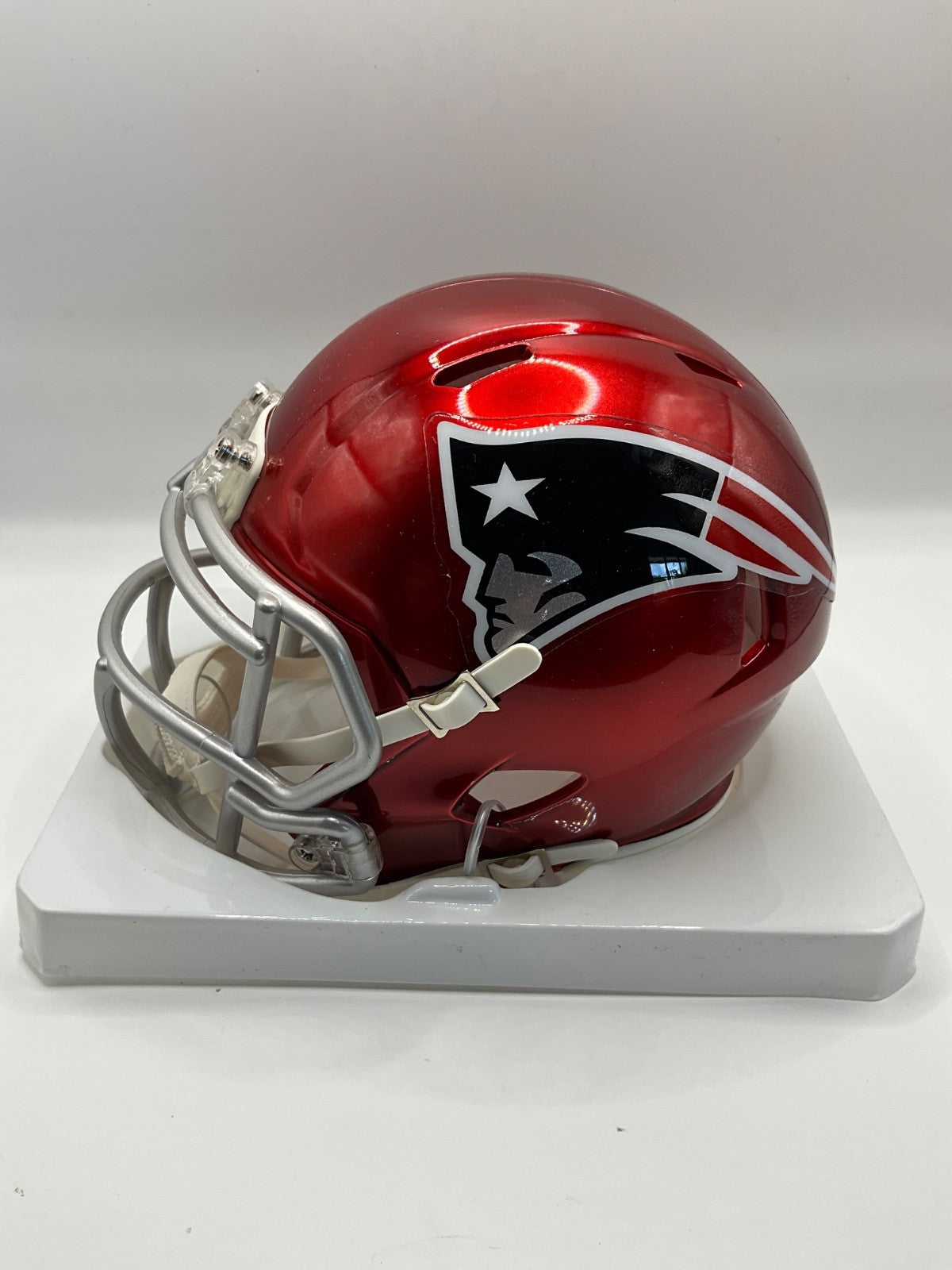 WES WELKER NEW ENGLAND PATRIOTS SIGNED FLASH COLLECTION MINI HELMET JSA