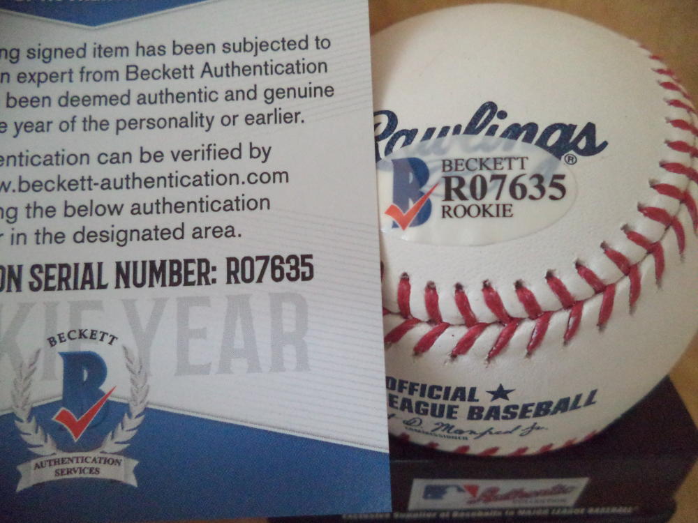 WANDER JAVIER MINNESOTA TWINS ROOKIE YEAR SIGNED M.L. BASEBALL BECKETT R07635