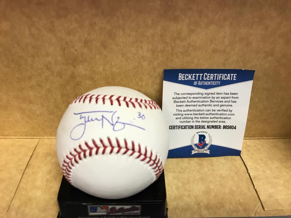 TYLER NAQUIN CINCINNATI REDS SIGNED M.L. BASEBALL  BECKETT AUTH. B65604