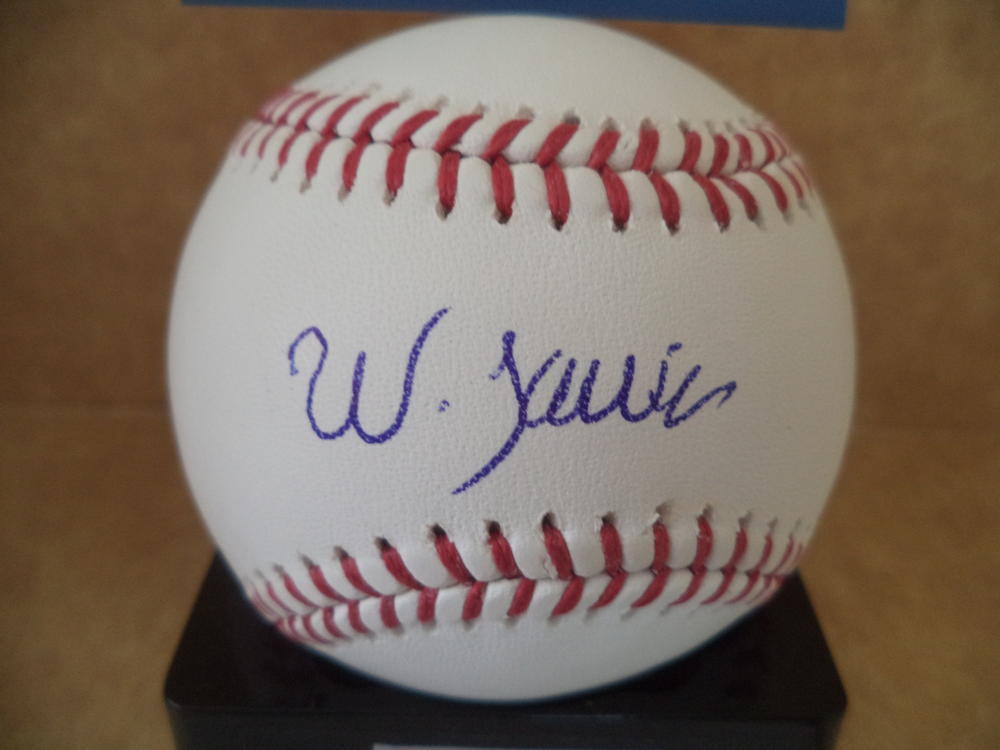 WANDER JAVIER MINNESOTA TWINS ROOKIE YEAR SIGNED M.L. BASEBALL BECKETT R07634