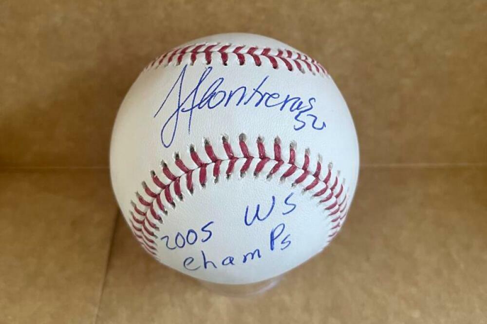 JOSE CONTRERAS 2005 WS CHAMPS WHITE SOX SIGNED M.L. BASEBALL BECKETT WITNESS 