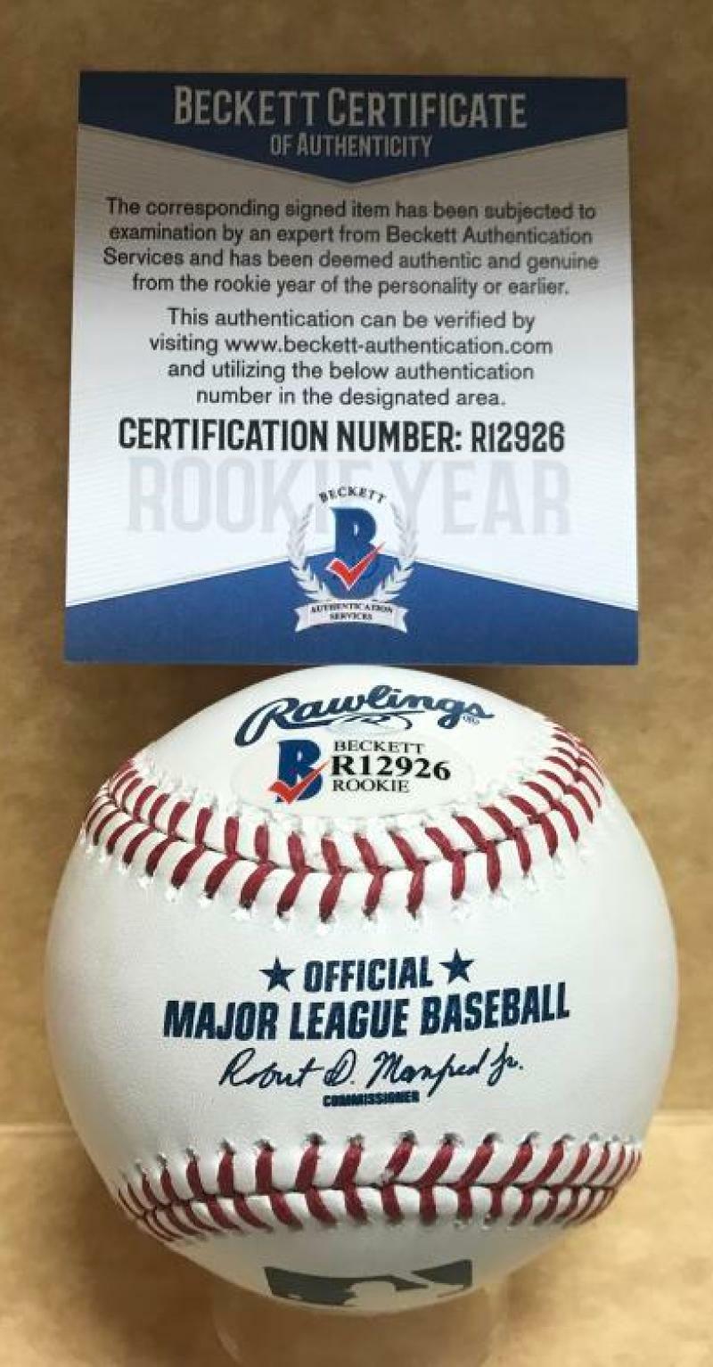 MICHAEL CHAVIS BOSTON RED SOX SIGNED M.L. BASEBALL BECKETT R12926